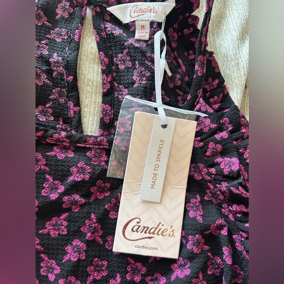 NWT CANDIE’S Woman’s Medium Floral Ruffled Sleeveless Tank-Top With Keyholeback - Picture 10 of 12